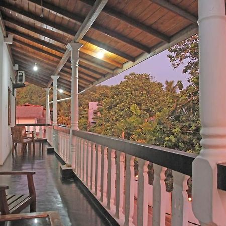 Sunny Mood Guest House Unawatuna Extérieur photo