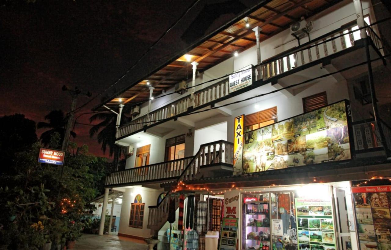 Sunny Mood Guest House Unawatuna Extérieur photo